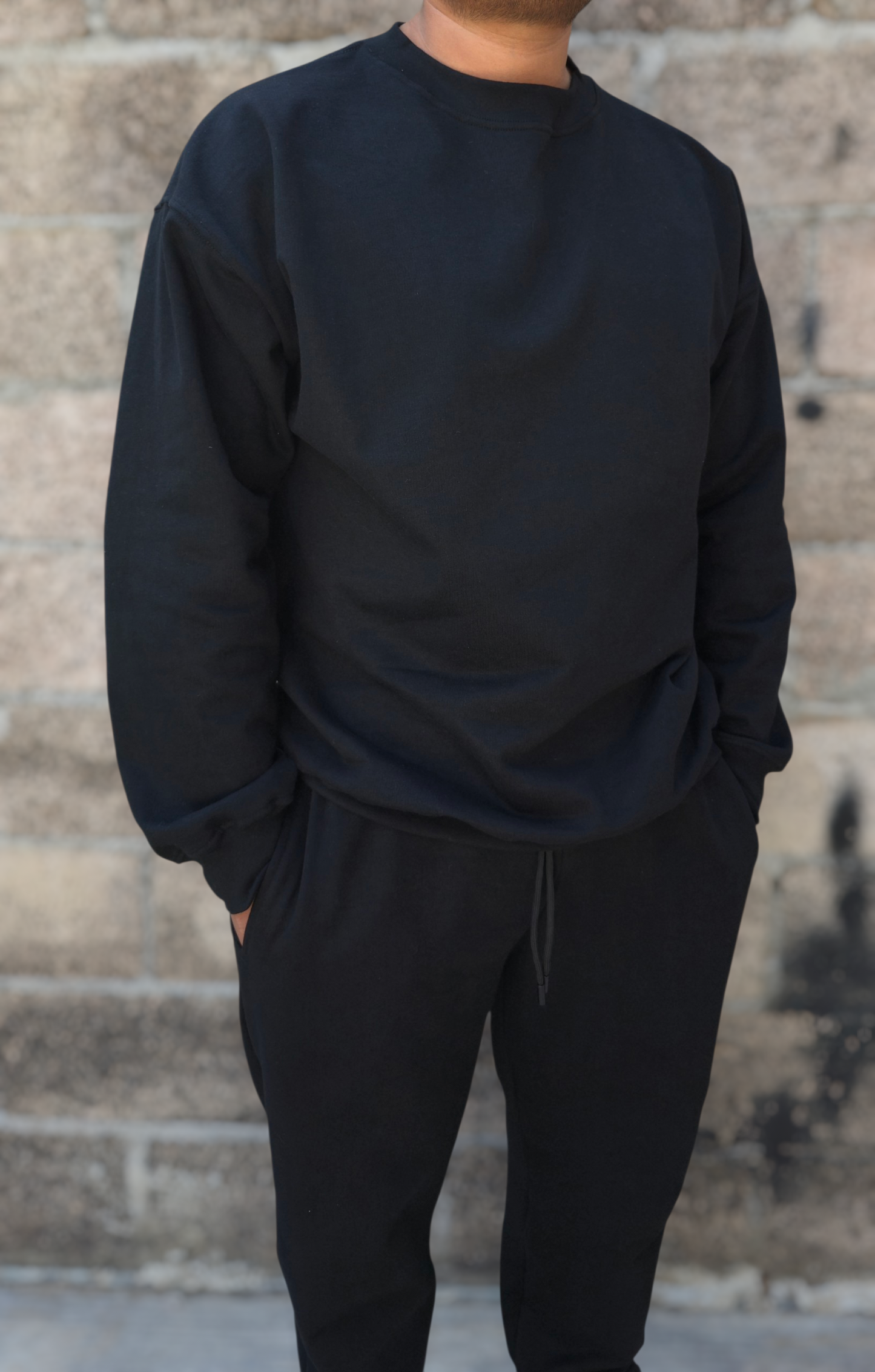 Hoodie Sin Gorro Oversize 380 gms NEGRA