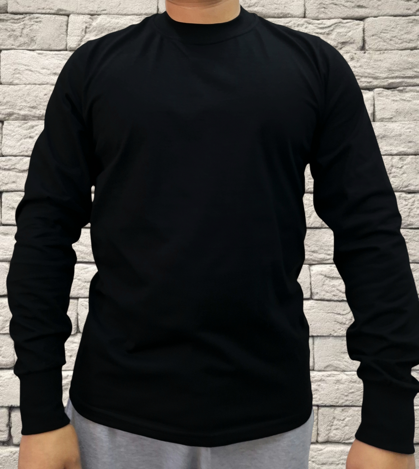 Playera Regular Manga Larga 200gms NEGRA