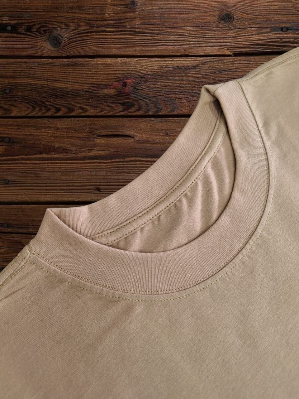 Playera Regular Fit 200 gsm Caqui